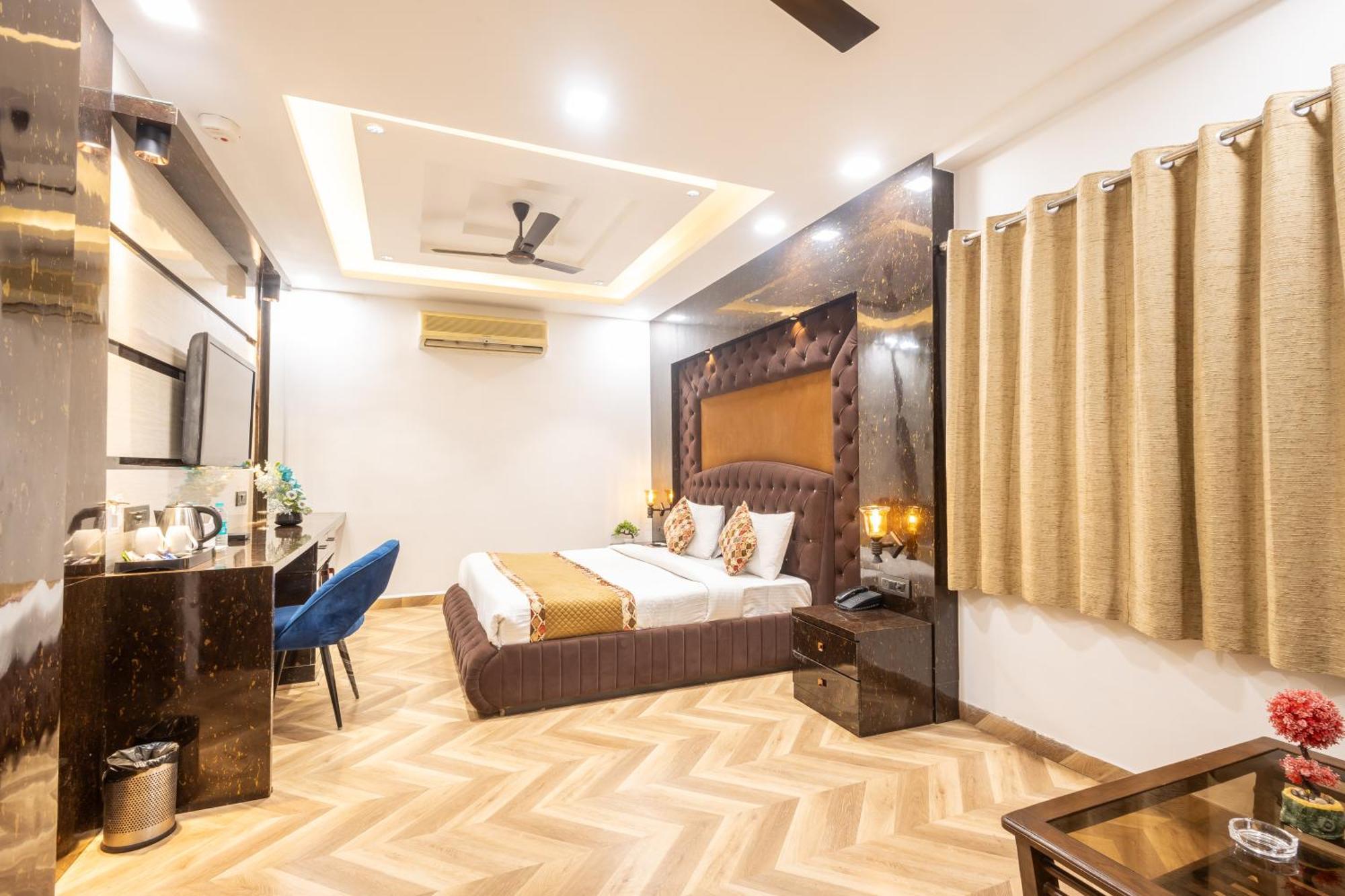 Hotel Cosmo Near Blk Hospital Karol Bagh Дели Экстерьер фото
