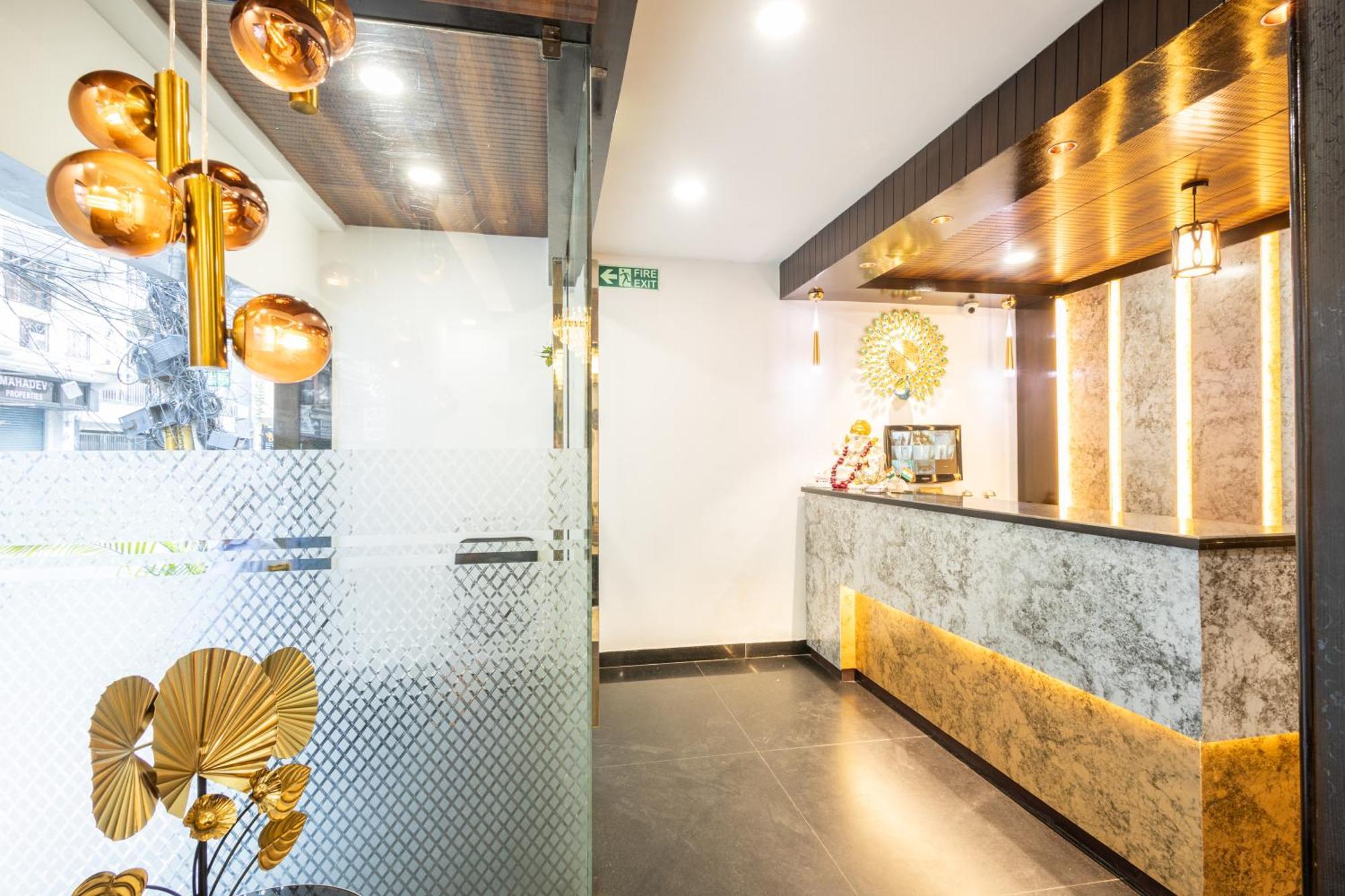Hotel Cosmo Near Blk Hospital Karol Bagh Дели Экстерьер фото